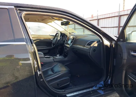 2016 Chrysler 300C from USA, damaged, VIN 2C3CCAEG5GH147733